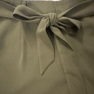 BRAND NEW - Express Shorts - perfect to dress up